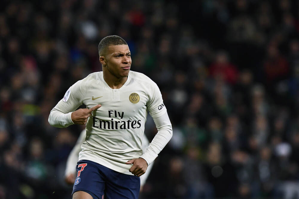 雪中飞代工阿迪达斯被质疑，性价比时代品牌溢价的出路在哪里？